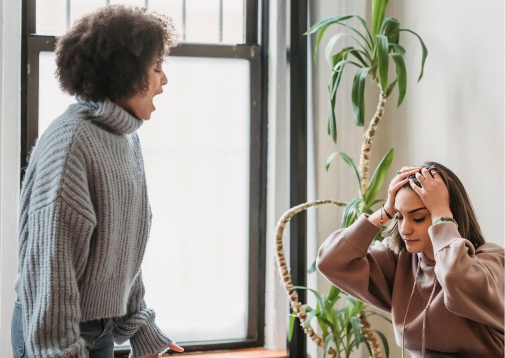 mulheres reclamando, aprenda a parar de reclamar